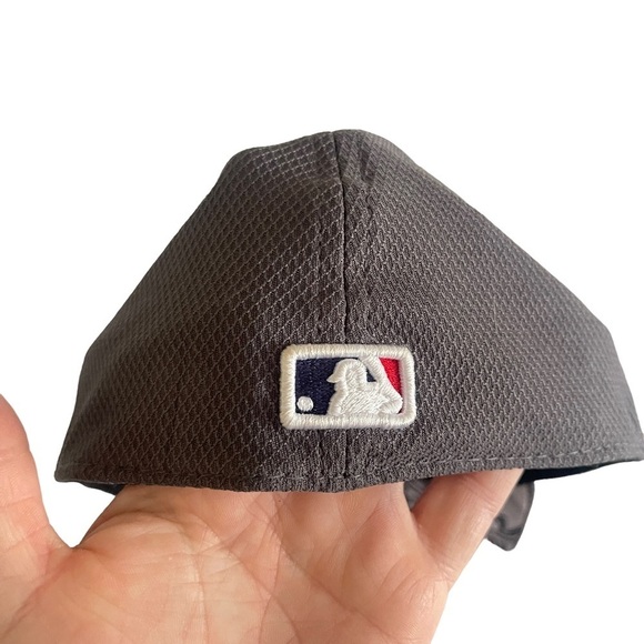 Boston Red Sox World Series Champions 2013 Collectors Cap Baseball Hat MLB - Picture 6 of 9
